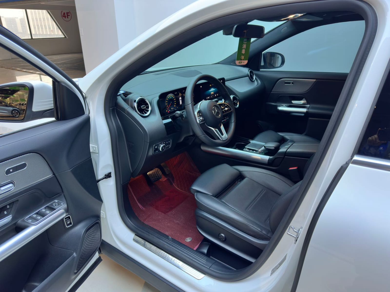 Mercedes-Benz GLA 180