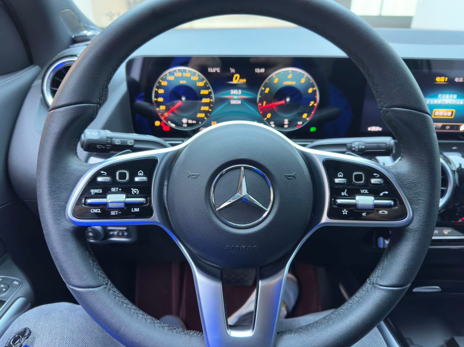 Mercedes-Benz GLA 180