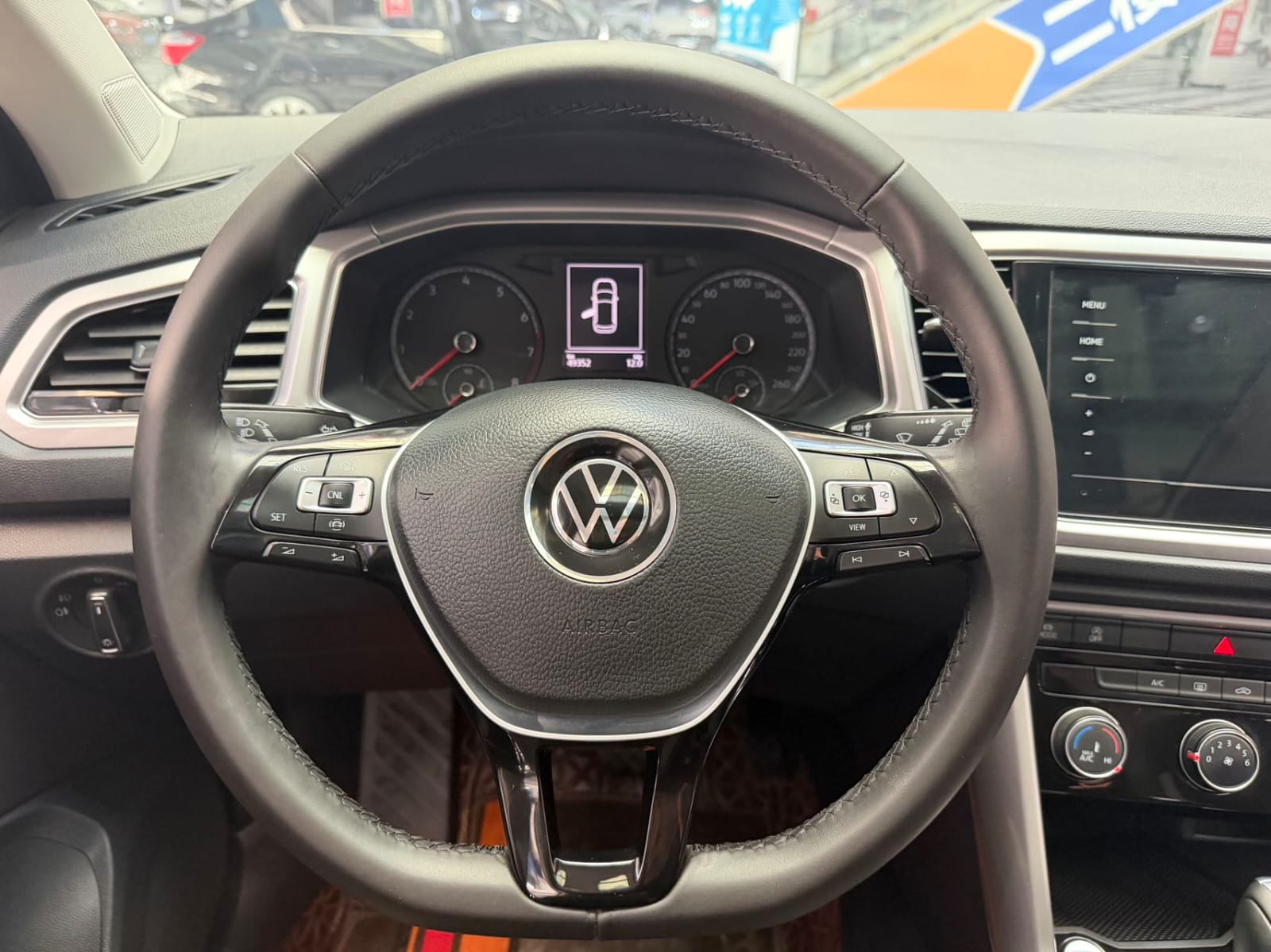 Volkswagen T-Roc 280TSI