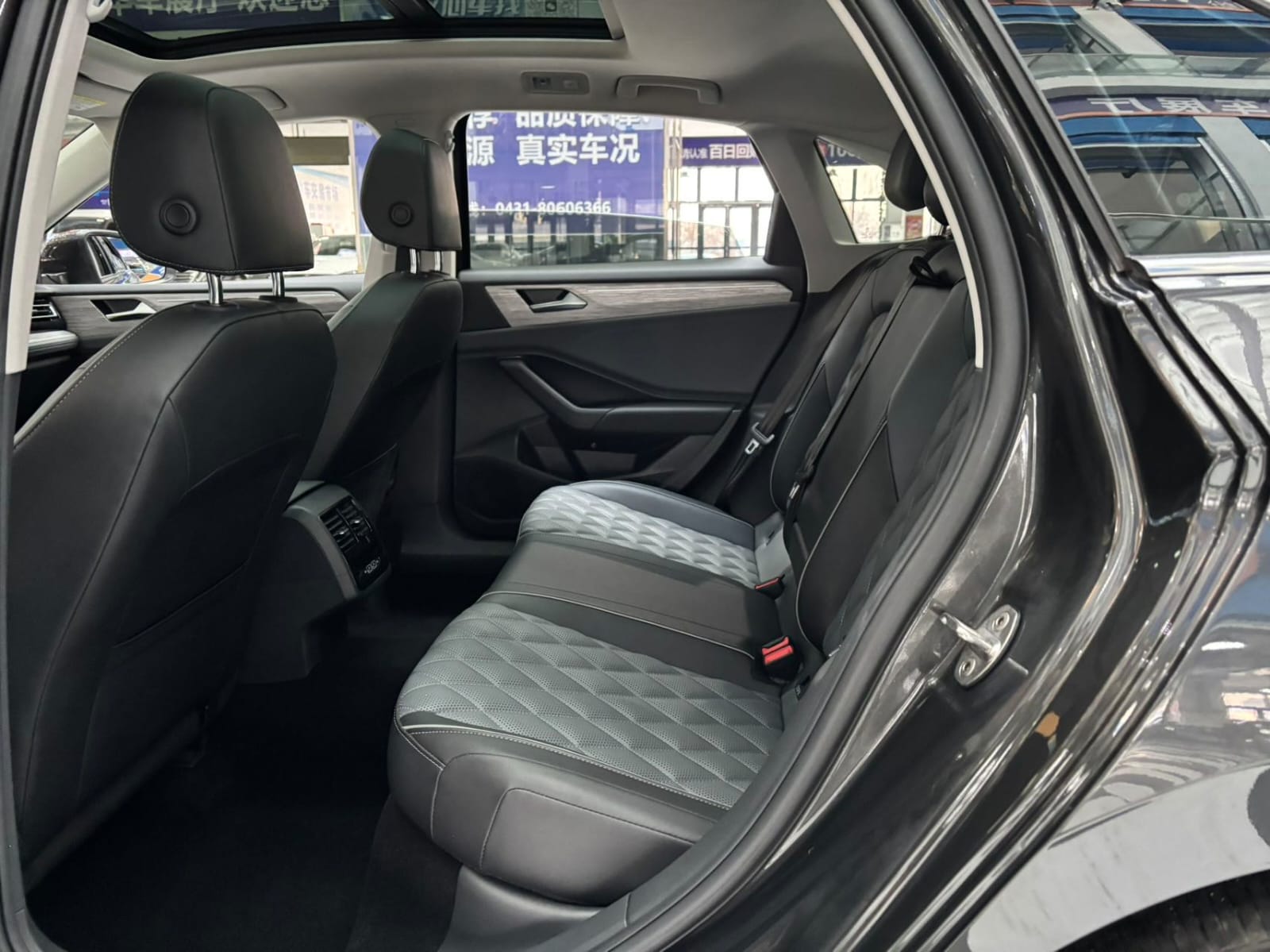 Volkswagen Sagitar 280TSI DSG