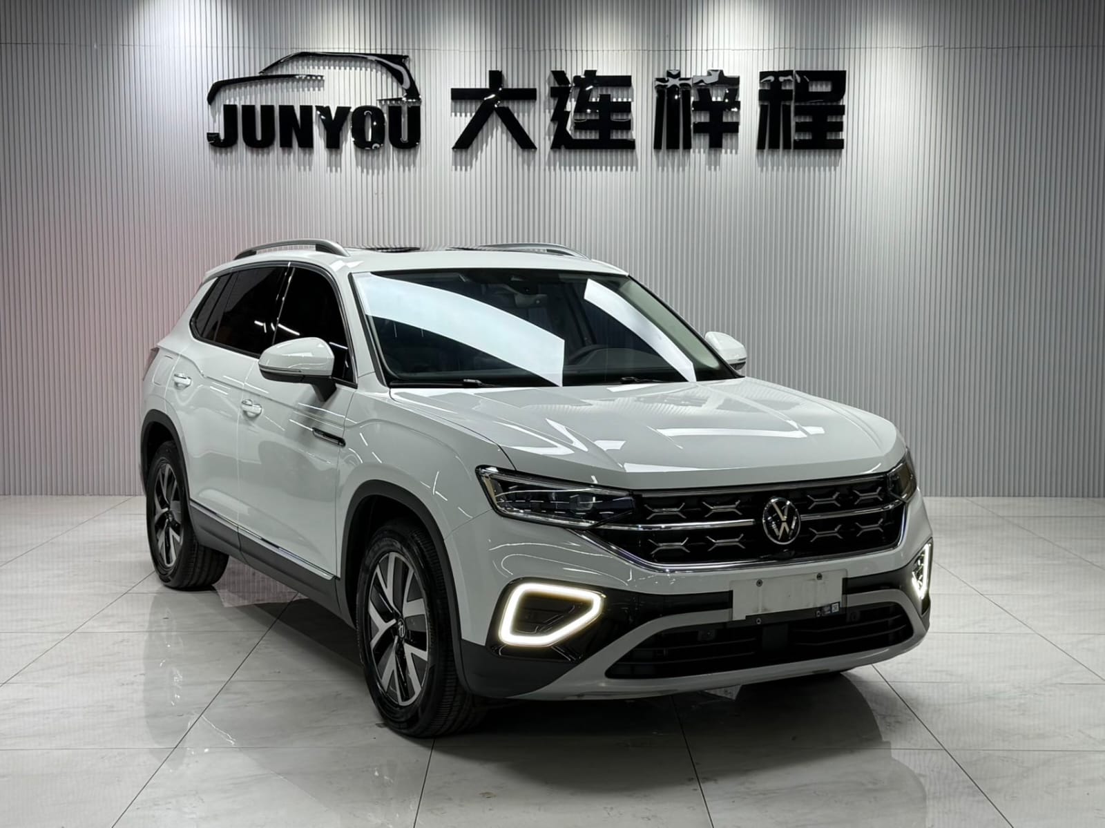 Volkswagen Tayron 280TSI Deluxe PLUS Premium Edition