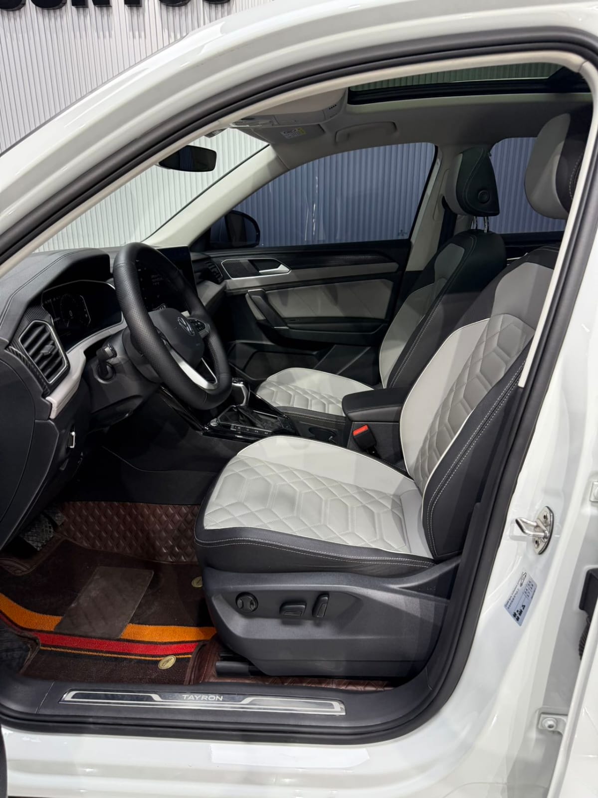 Volkswagen Tayron 280TSI Deluxe PLUS Premium Edition