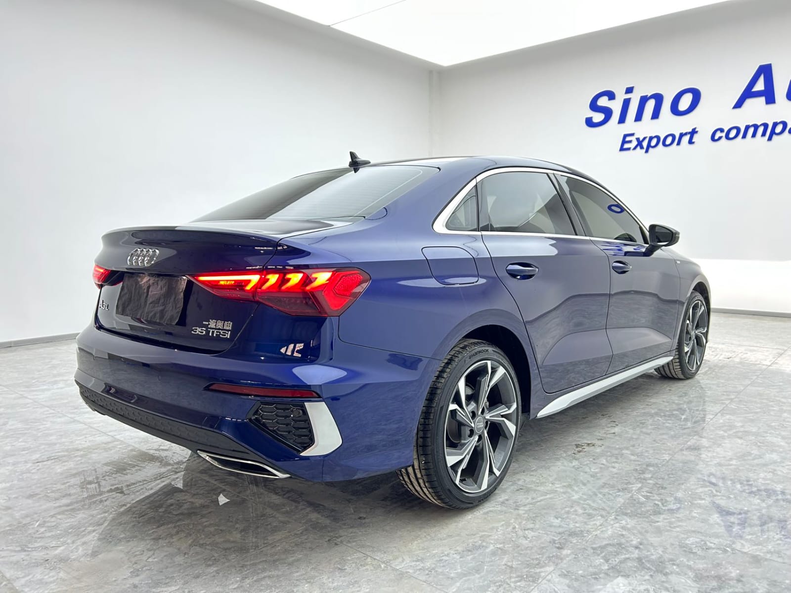 Audi A3L Limousine 35 TFSI Luxury Sport