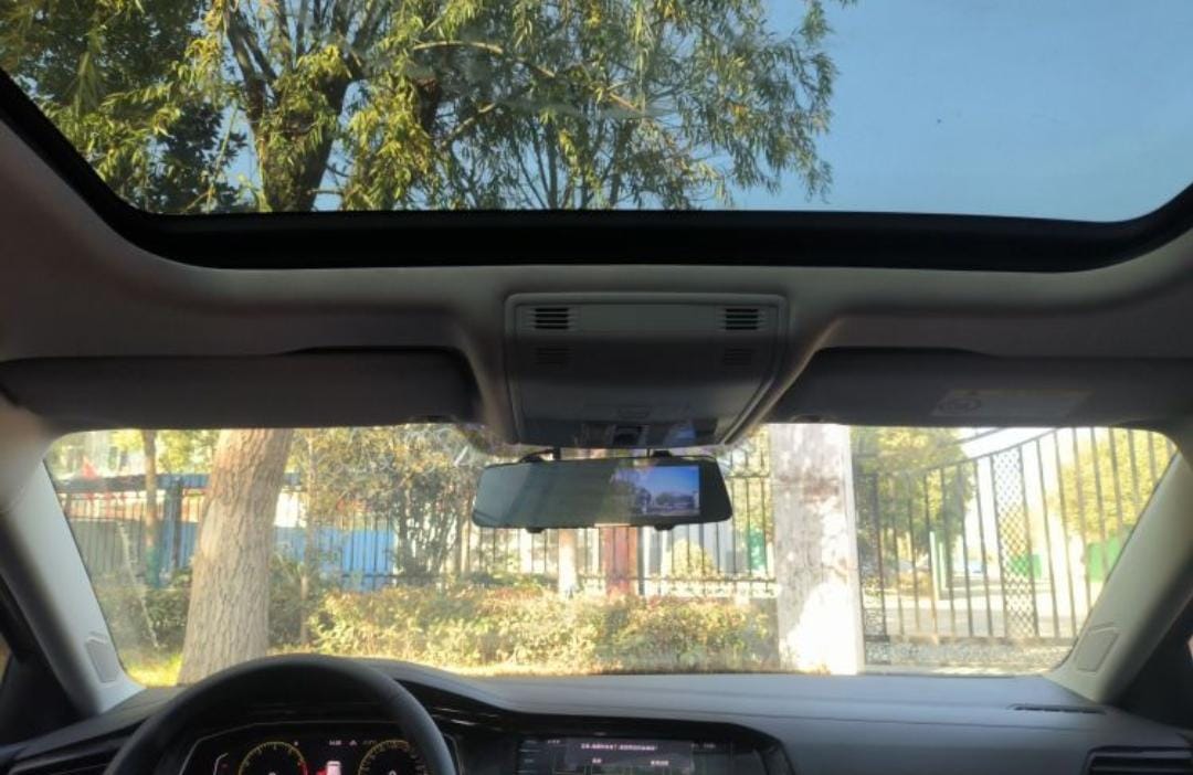 Volkswagen Sagitar 280TSI DSG Oversight Edition