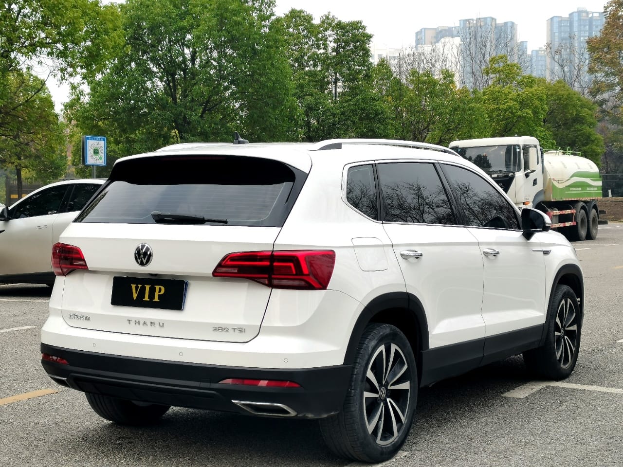 Volkswagen Tharu 280TSI Deluxe Edition PLUS