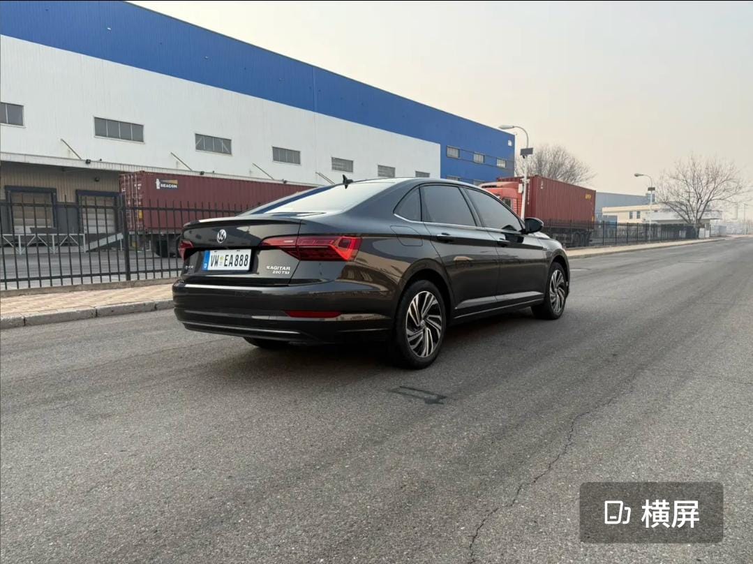 Volkswagen Sagitar 280TSI DSG Overpass Edition