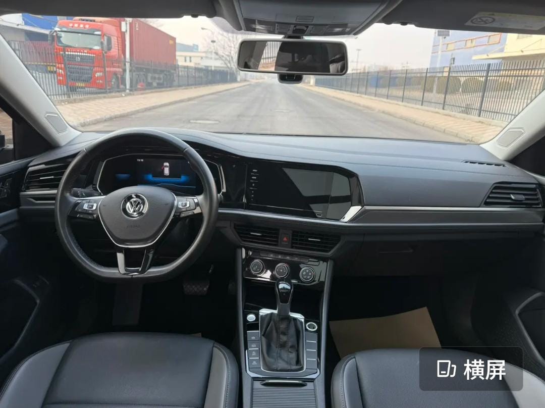 Volkswagen Sagitar 280TSI DSG Overpass Edition