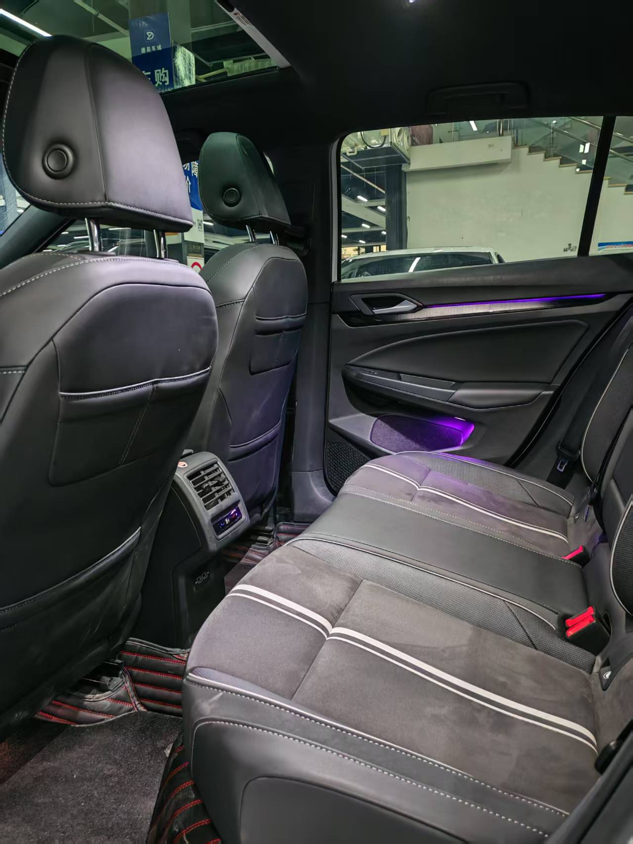 Volkswagen Golf 280TSI DSG R-Line Lite