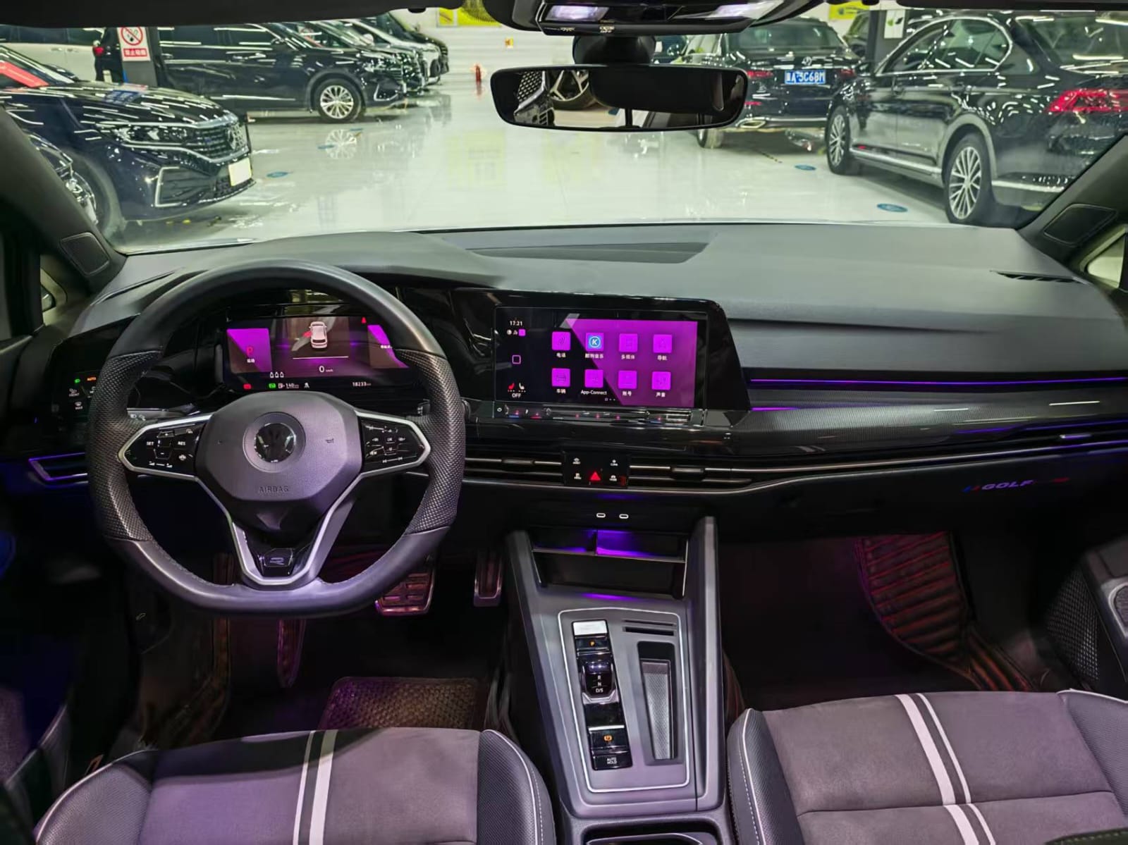 Volkswagen Golf 280TSI DSG R-Line Lite