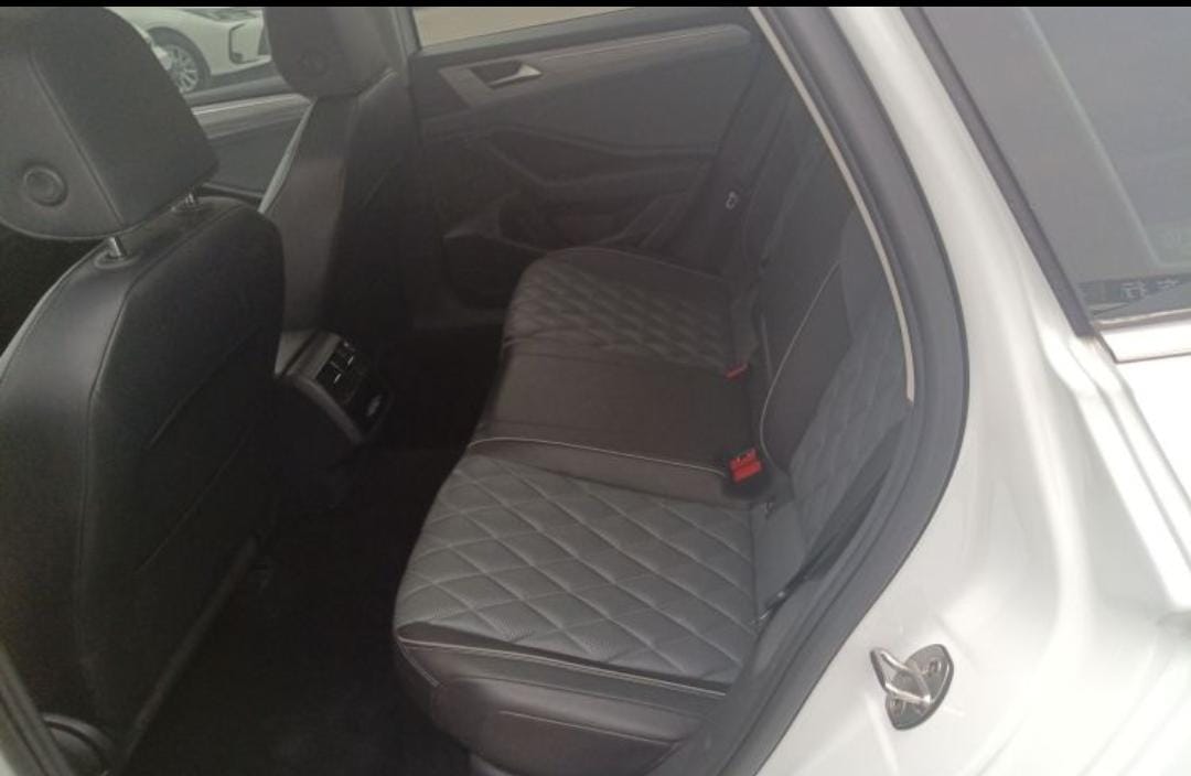 Volkswagen Sagitar 280TSI DSG Oversight Lite Edition