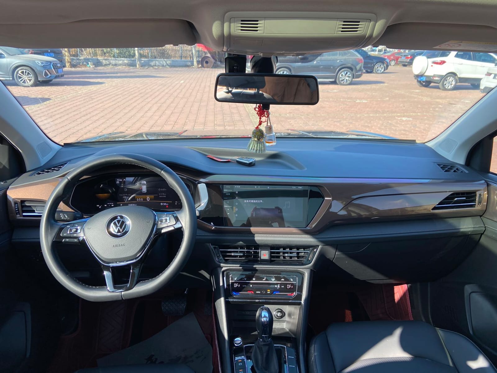 Volkswagen Tharu 1.4T 280TSI Deluxe Edition