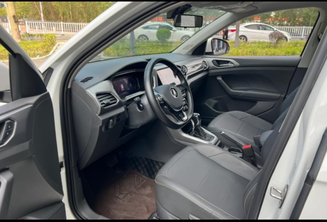 Volkswagen T-Roc 280TSI DSG Deluxe Edition