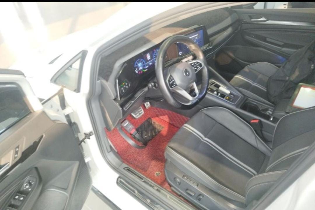 Volkswagen Golf 280TSI DSG R-Line