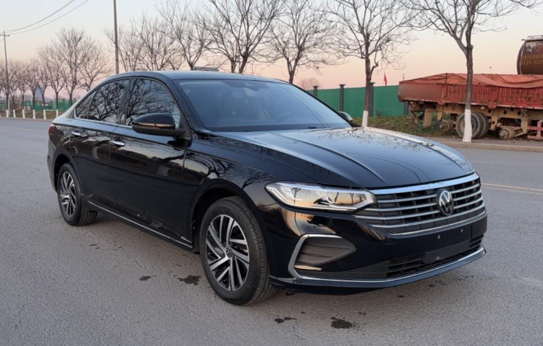 Volkswagen Lavida 1.5L Automatic