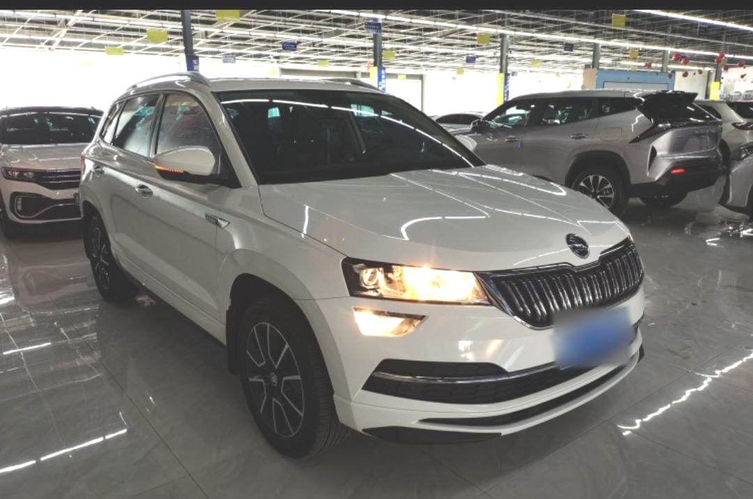 Skoda Karoq 1.4 TSI280 Deluxe Edition