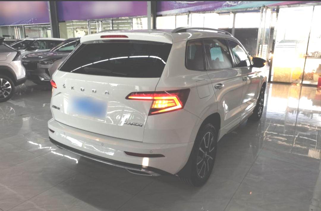 Skoda Karoq 1.4 TSI280 Deluxe Edition