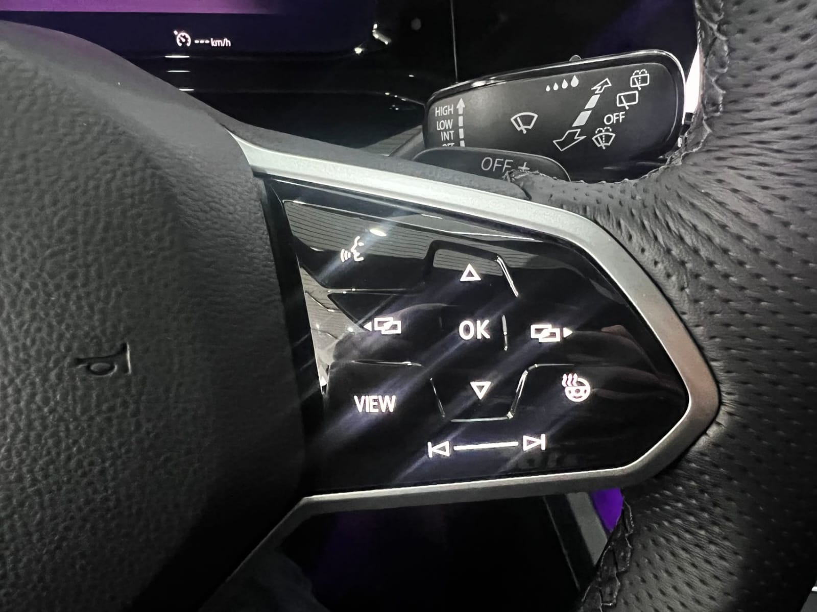 Volkswagen Golf 280TSI DSG R-Line