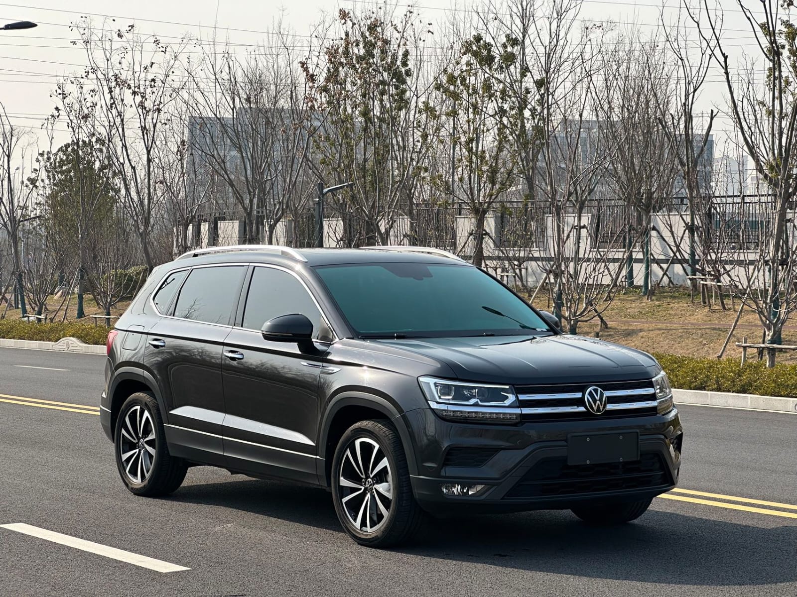 Volkswagen Tharu 280TSI Luxury Edition