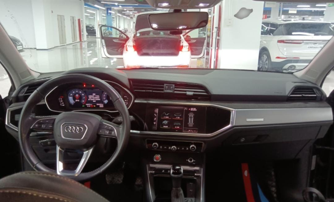 Audi Q3 35 TFSI Progressive Dynamic Edition