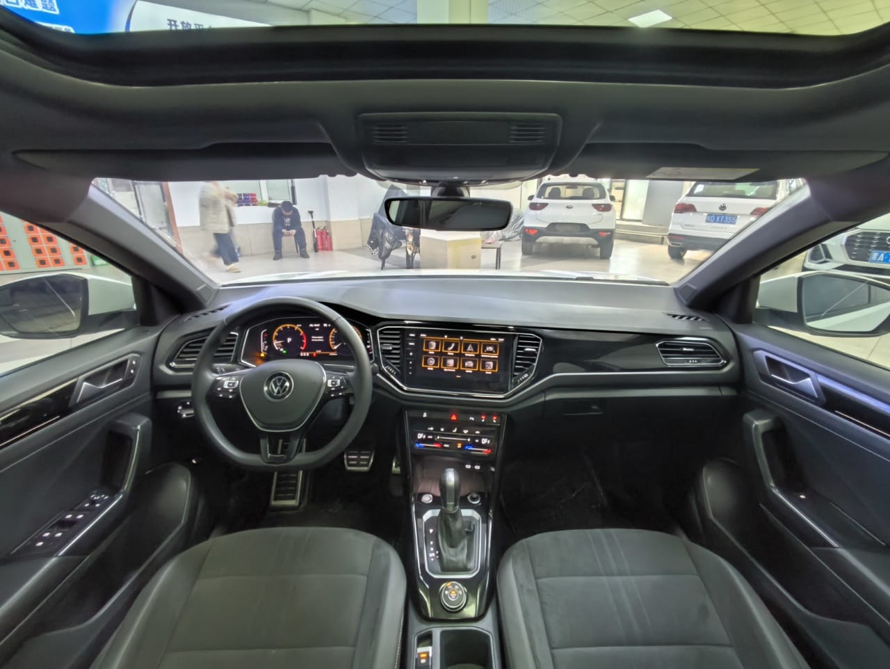 Volkswagen T-Roc Tango 280TSI DSG