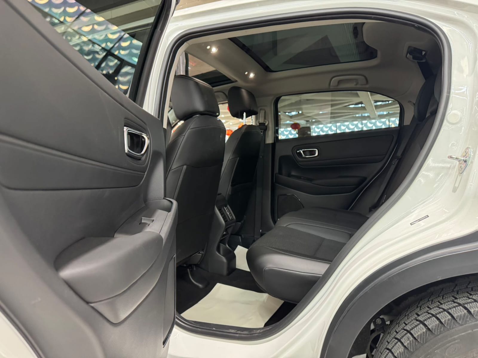 Honda Vezel 1.5L CVT Tech Edition