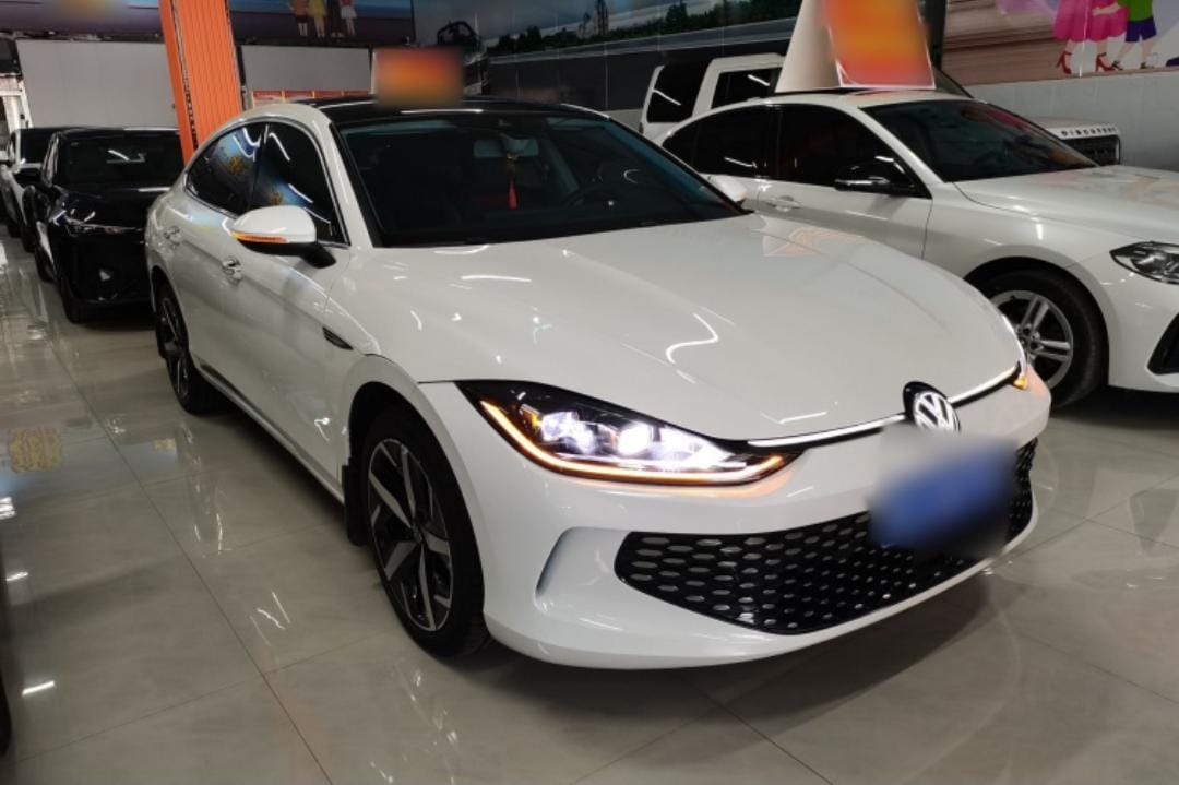 Volkswagen Lamando L 280TSI DSG Cool Hot Version