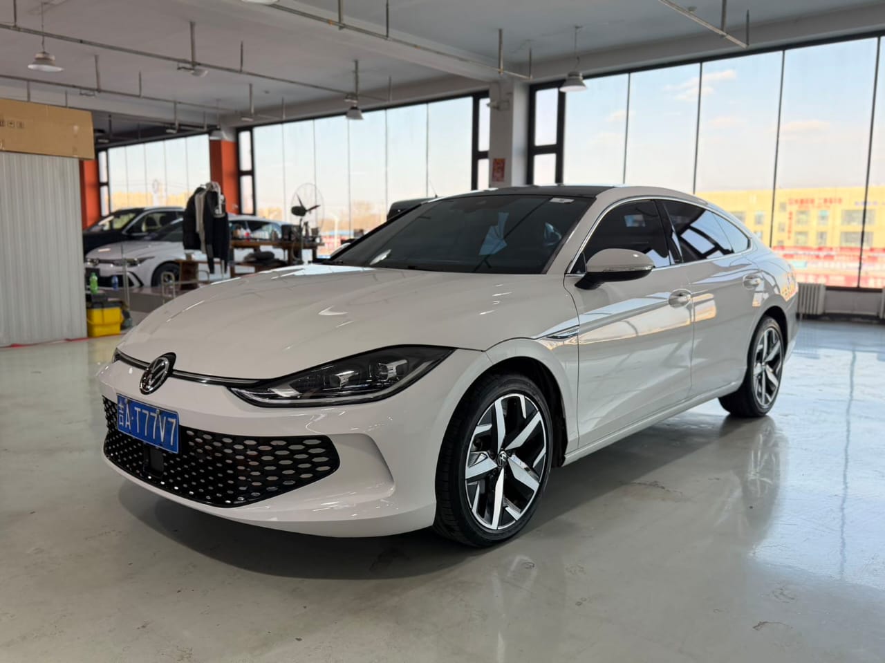 Volkswagen Lamando L 280TSI DSG Cool Hot Version