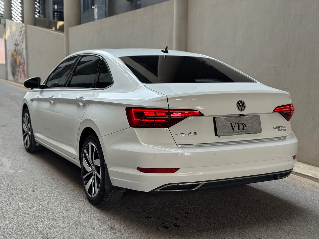 Volkswagen Sagitar 280TSI DSG Premium Edition