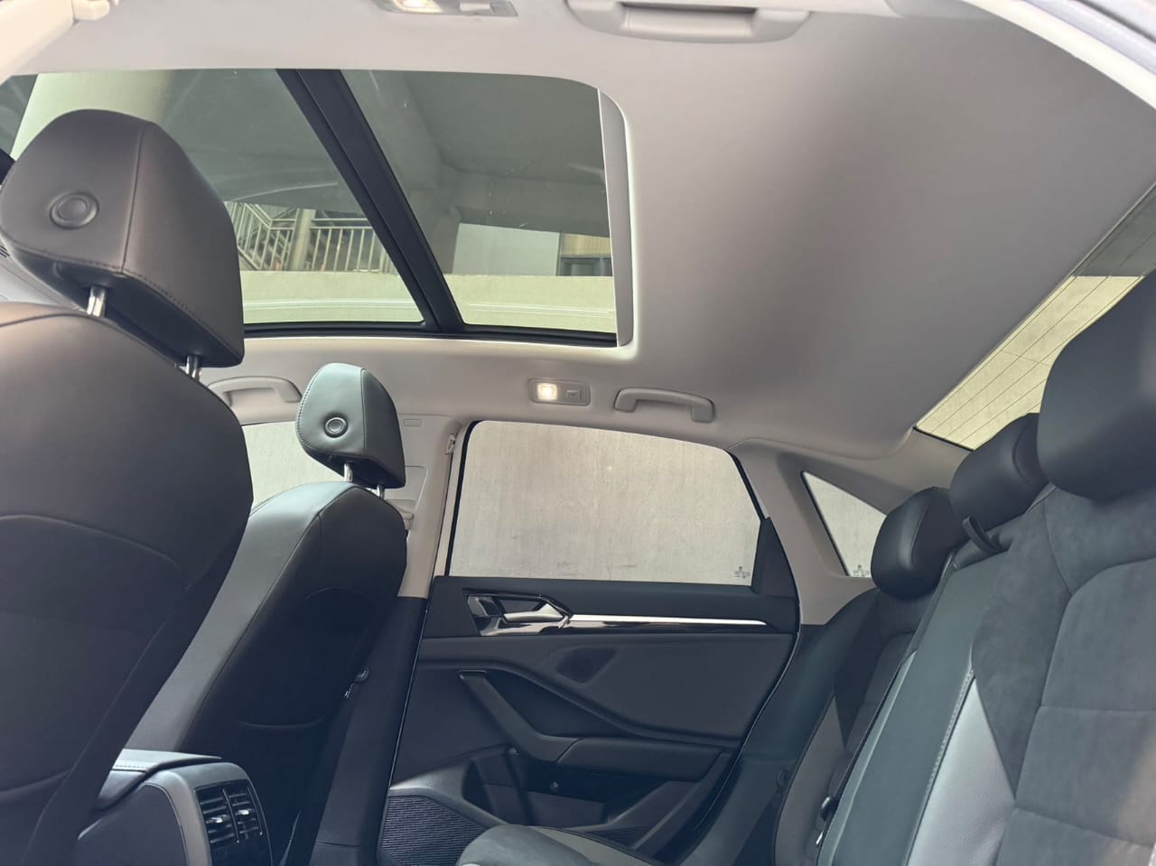 Volkswagen Sagitar 280TSI DSG Premium Edition