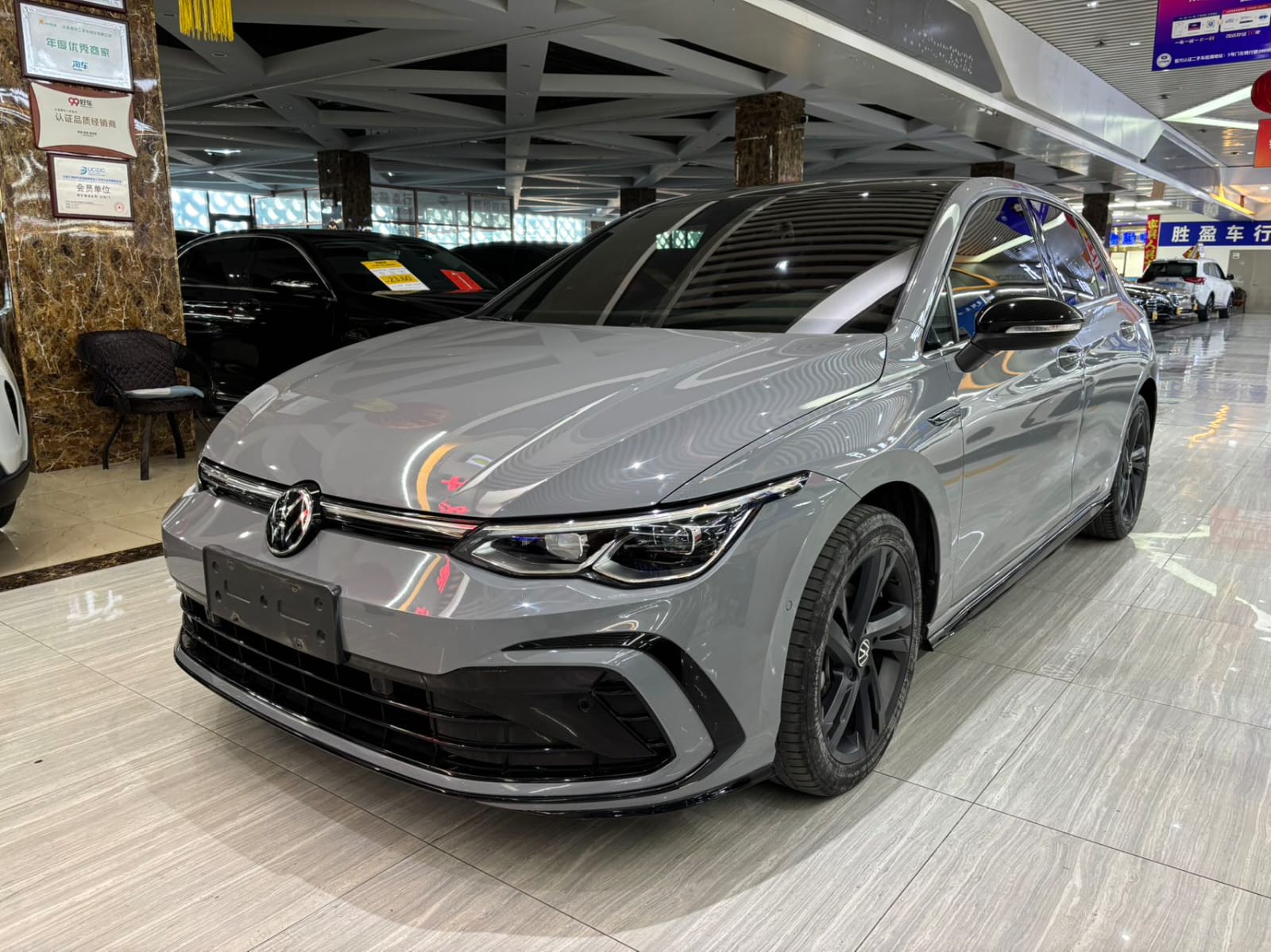 Volkswagen Golf 280TSI DSG R-Line