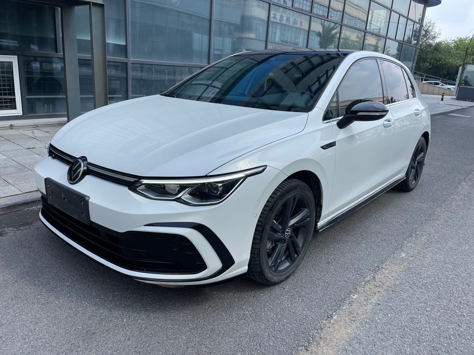 Volkswagen Golf 280TSI DSG R-Line