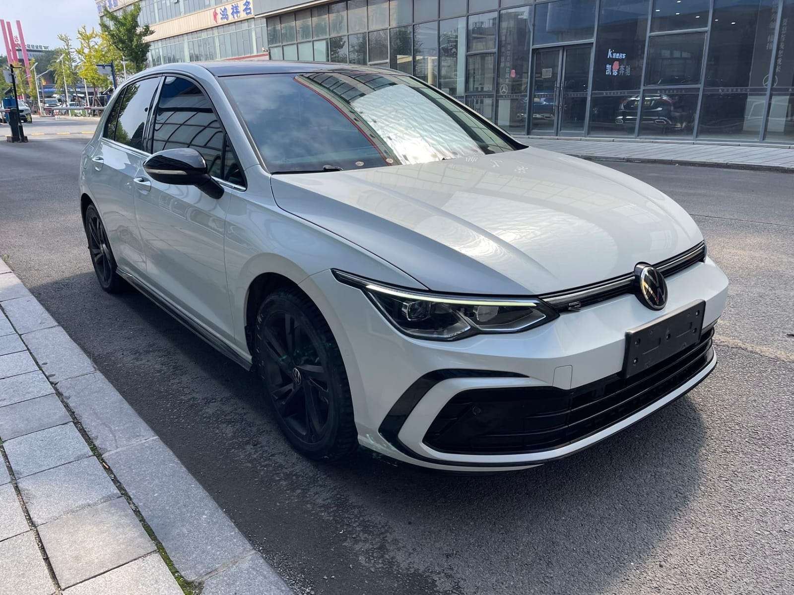 Volkswagen Golf 280TSI DSG R-Line