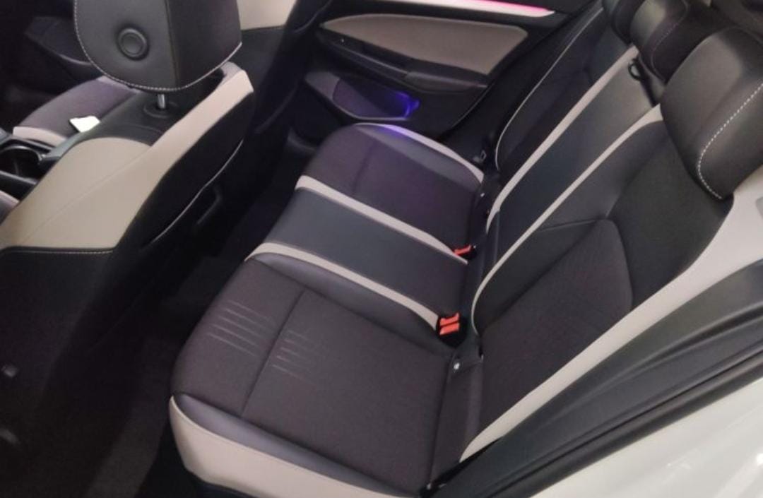 Volkswagen Golf 280TSI DSG Pro