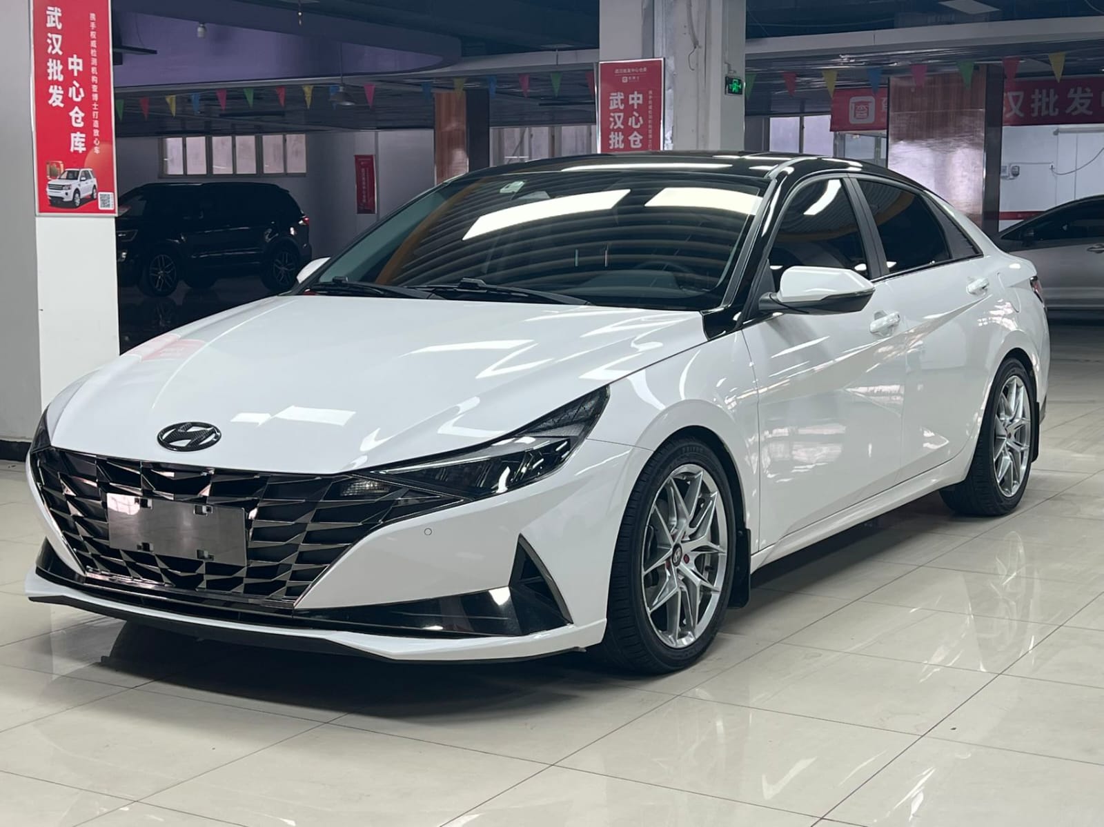 Hyundai Elantra 1.5L CVT Premium Edition