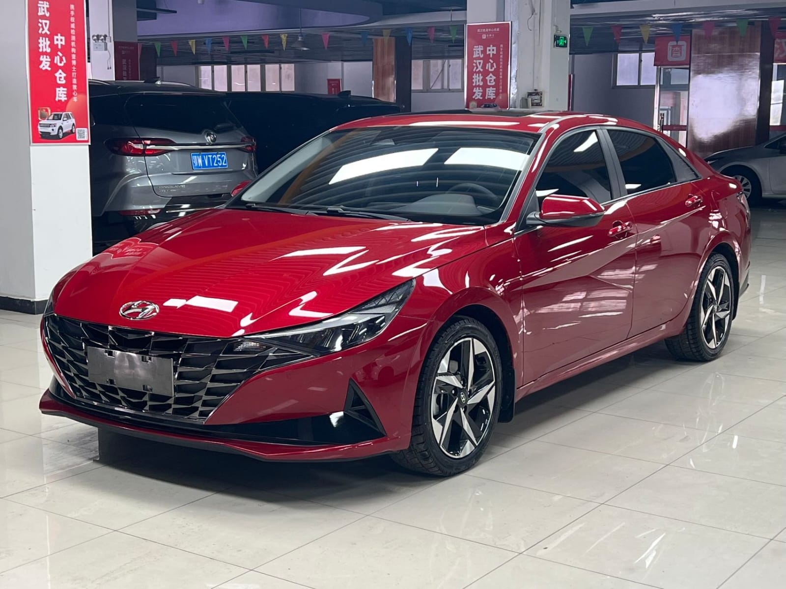 Hyundai Elantra 1.5L CVT Premium Edition