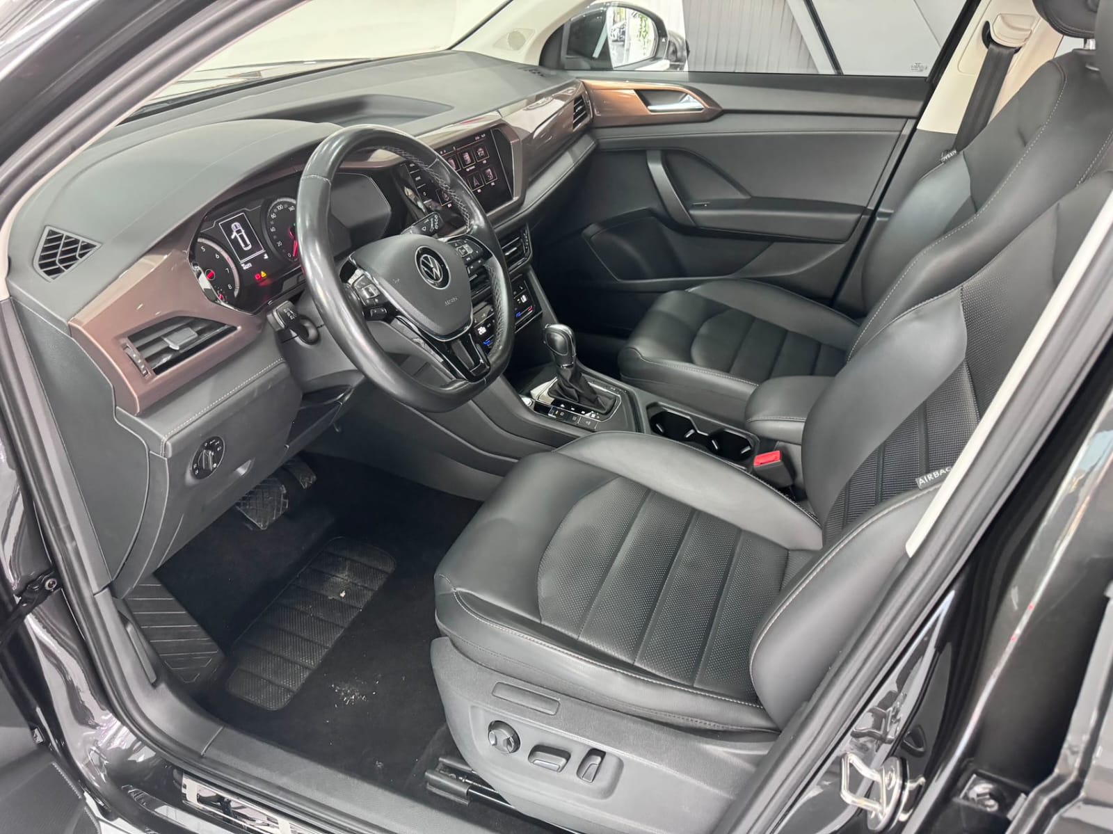 Volkswagen Tharu 280TSI Luxury Puls Edition