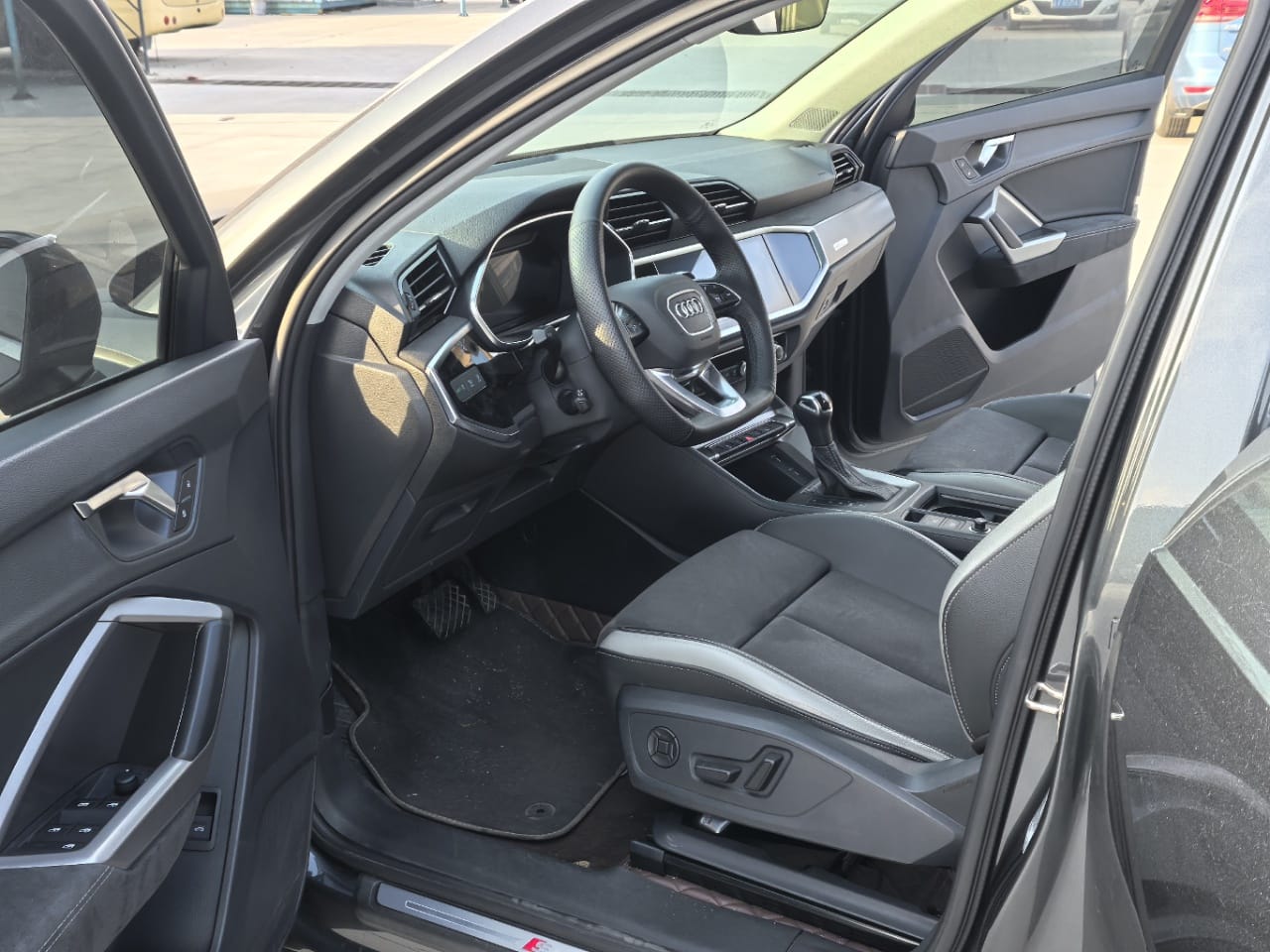 Audi Q3 35 TFSI Stylish Dynamic Edition