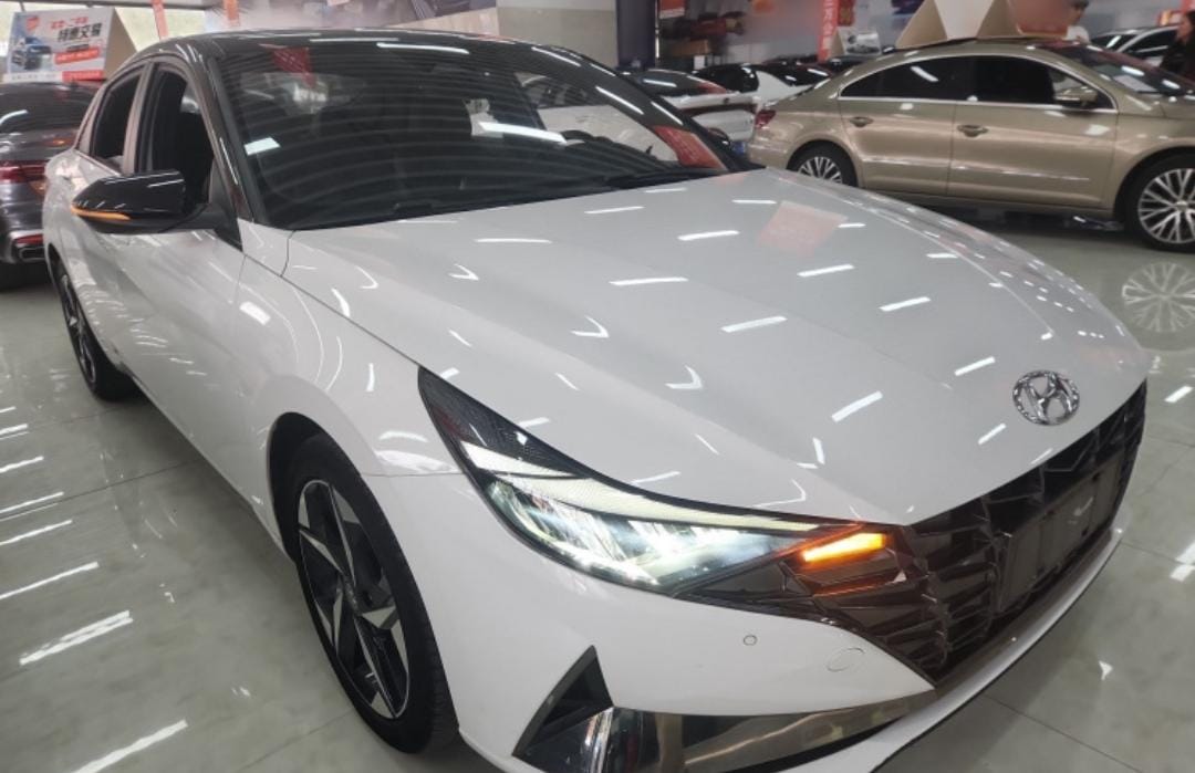 Hyundai Elantra 240TGDi DCT LUX Premium Edition