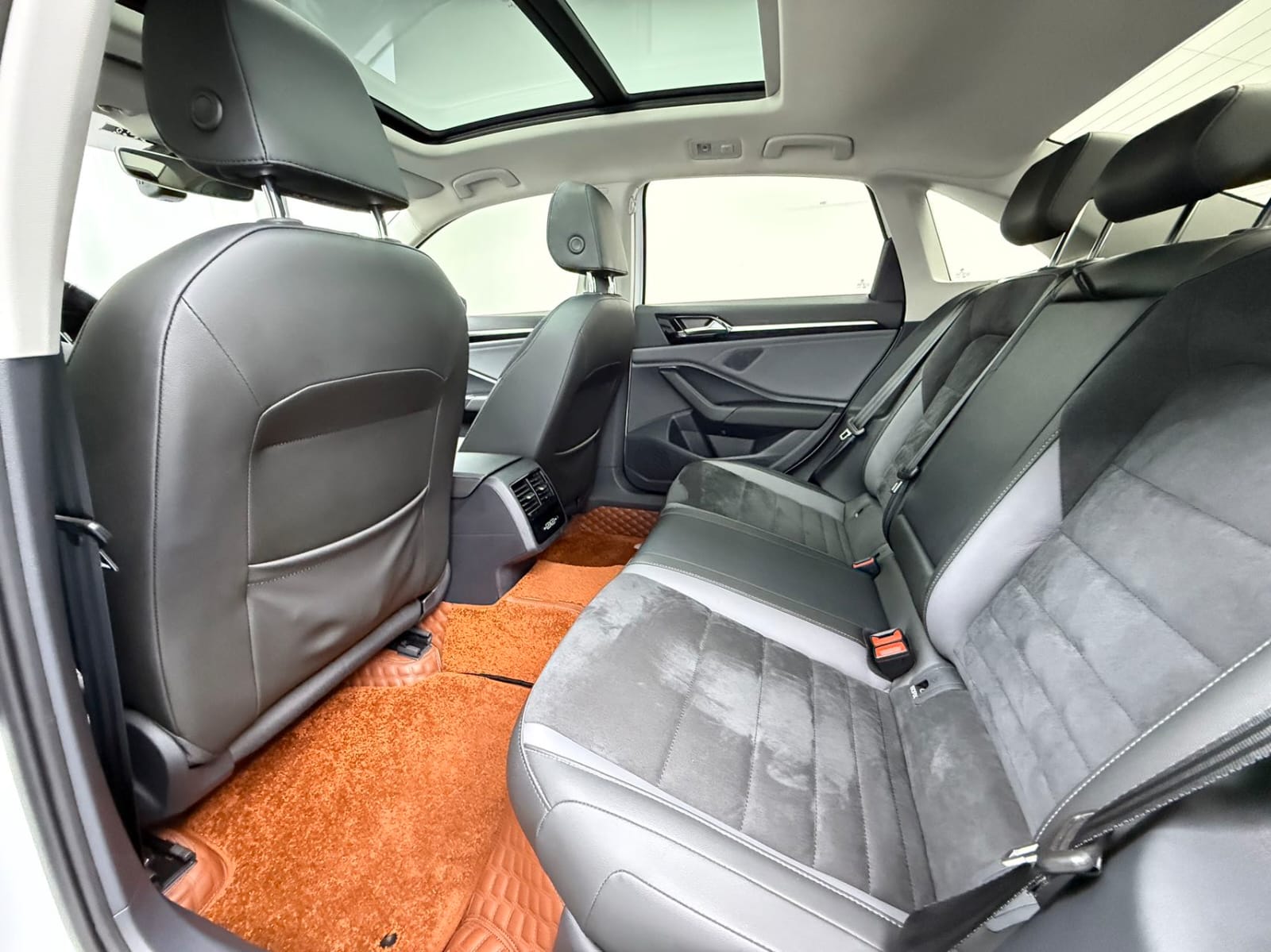 Volkswagen Sagitar 280TSI DSG Premium Edition