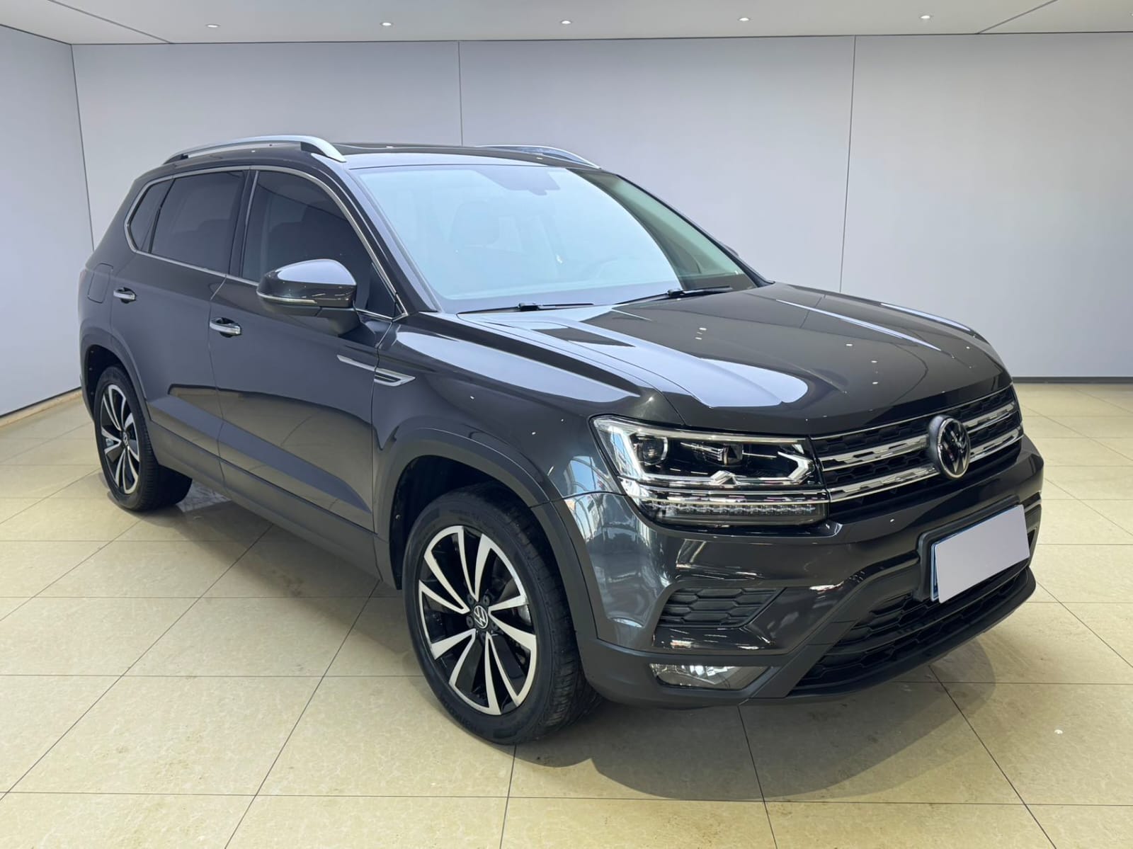 Volkswagen Tharu 280TSI Deluxe Edition