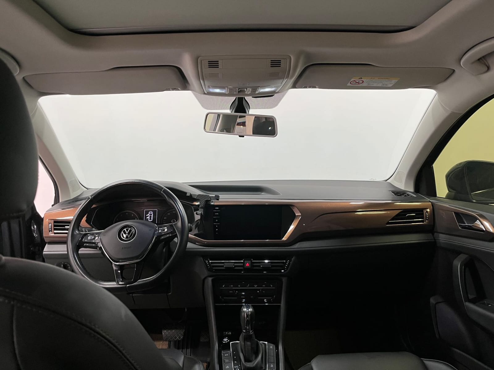 Volkswagen Tharu 280TSI Deluxe Edition PLUS