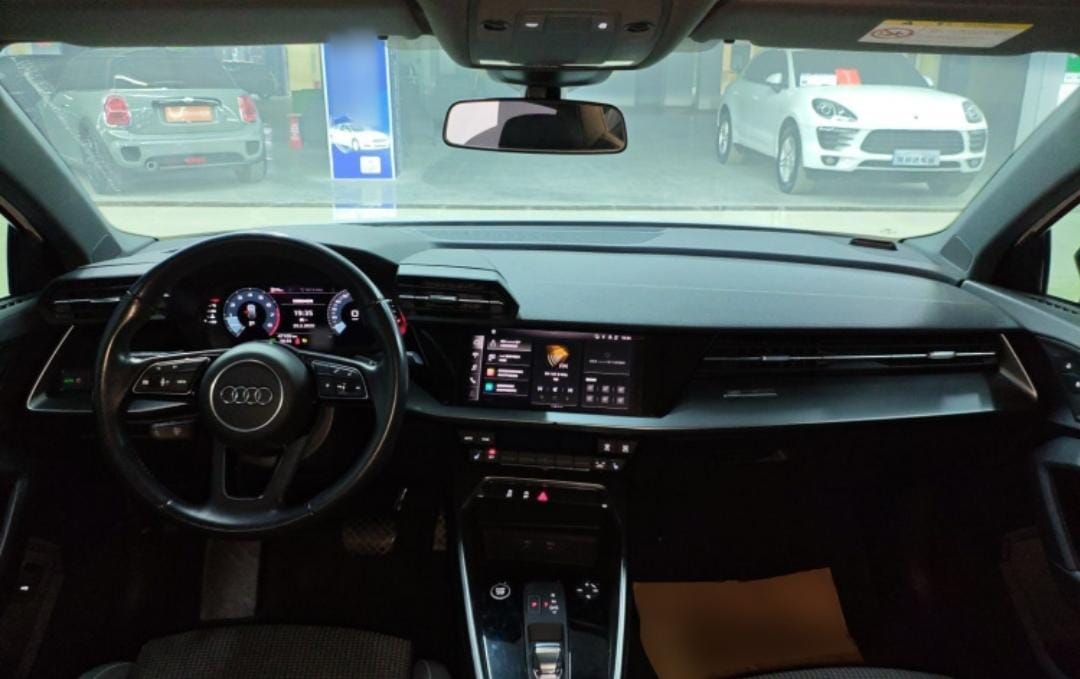 Audi A3 Sportback 35 TFSI Спортивный