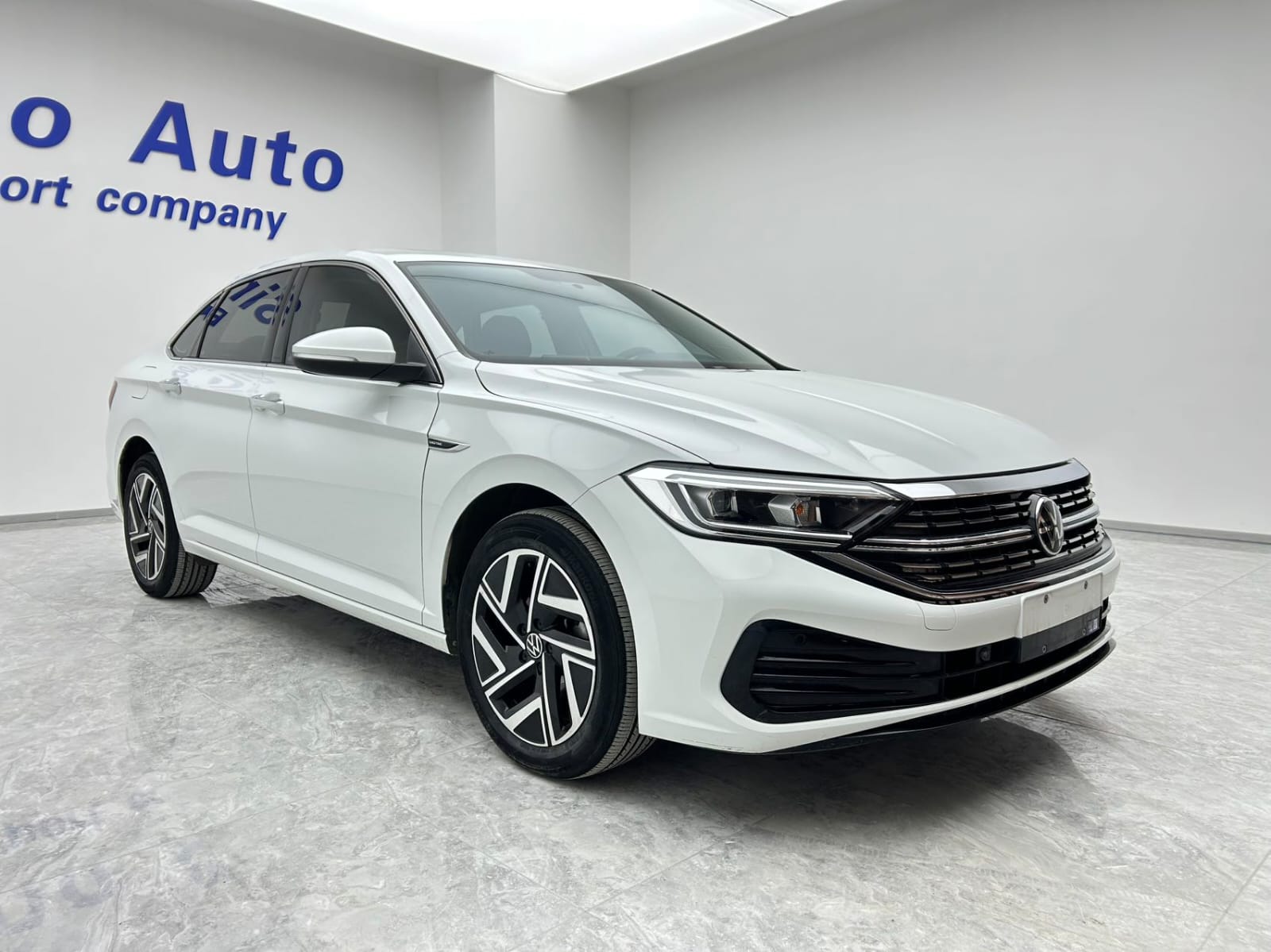 Volkswagen Sagitar 280TSI DSG