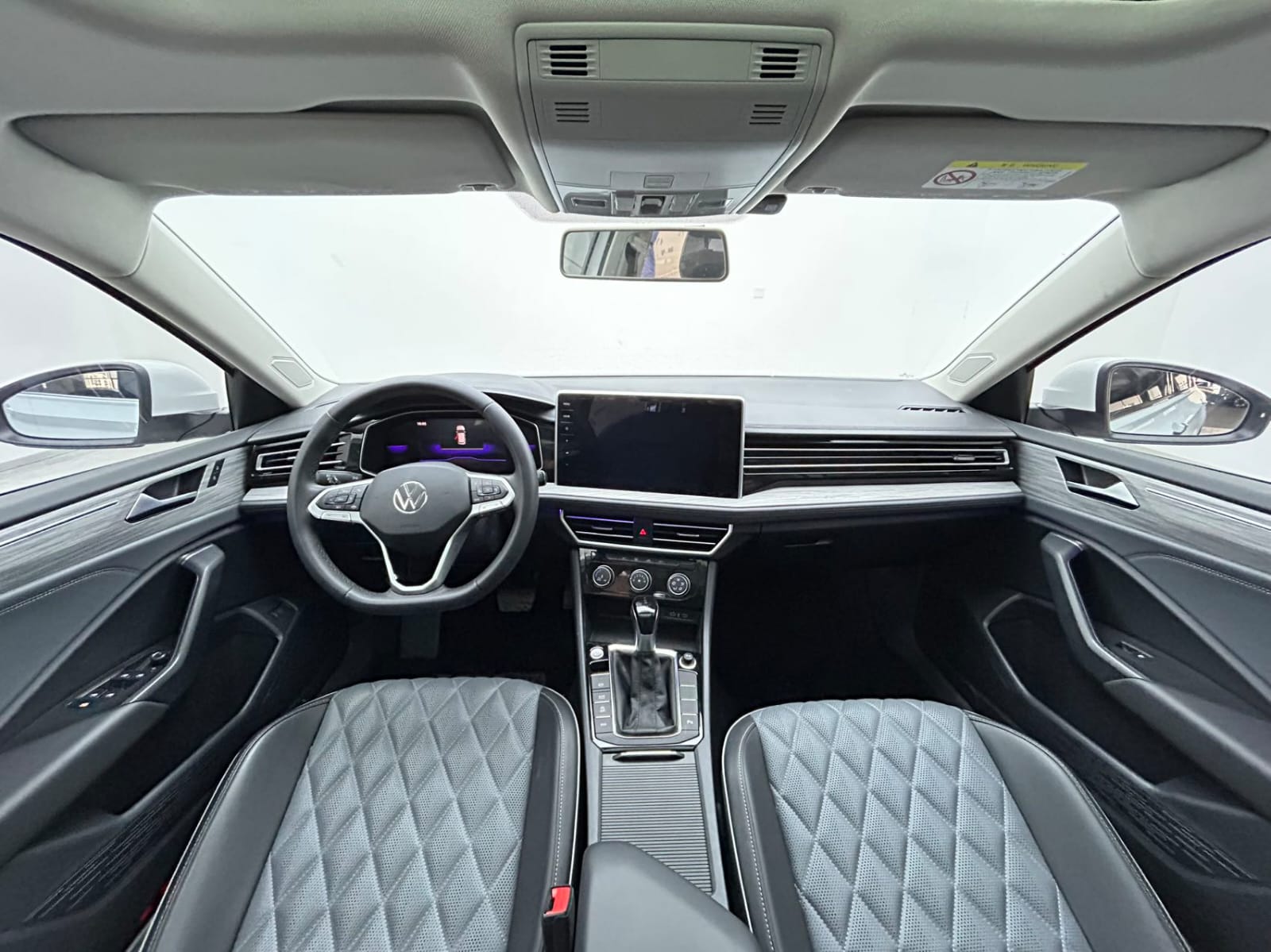 Volkswagen Sagitar 280TSI DSG