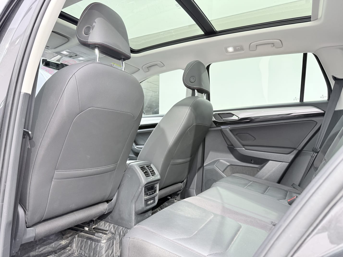 Volkswagen Tayron 280TSI Deluxe Edition