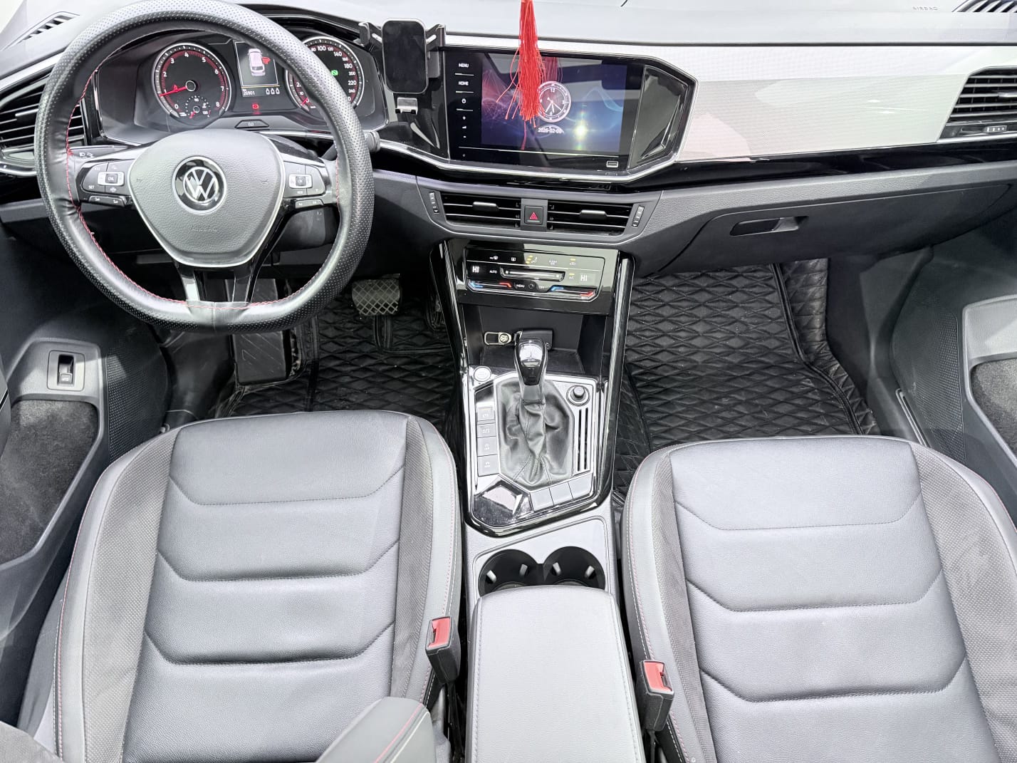 Volkswagen Tayron 280TSI Deluxe Edition