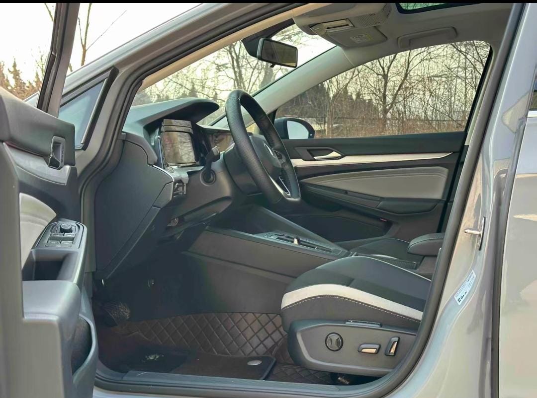 Volkswagen Golf 280TSI DSG Pro