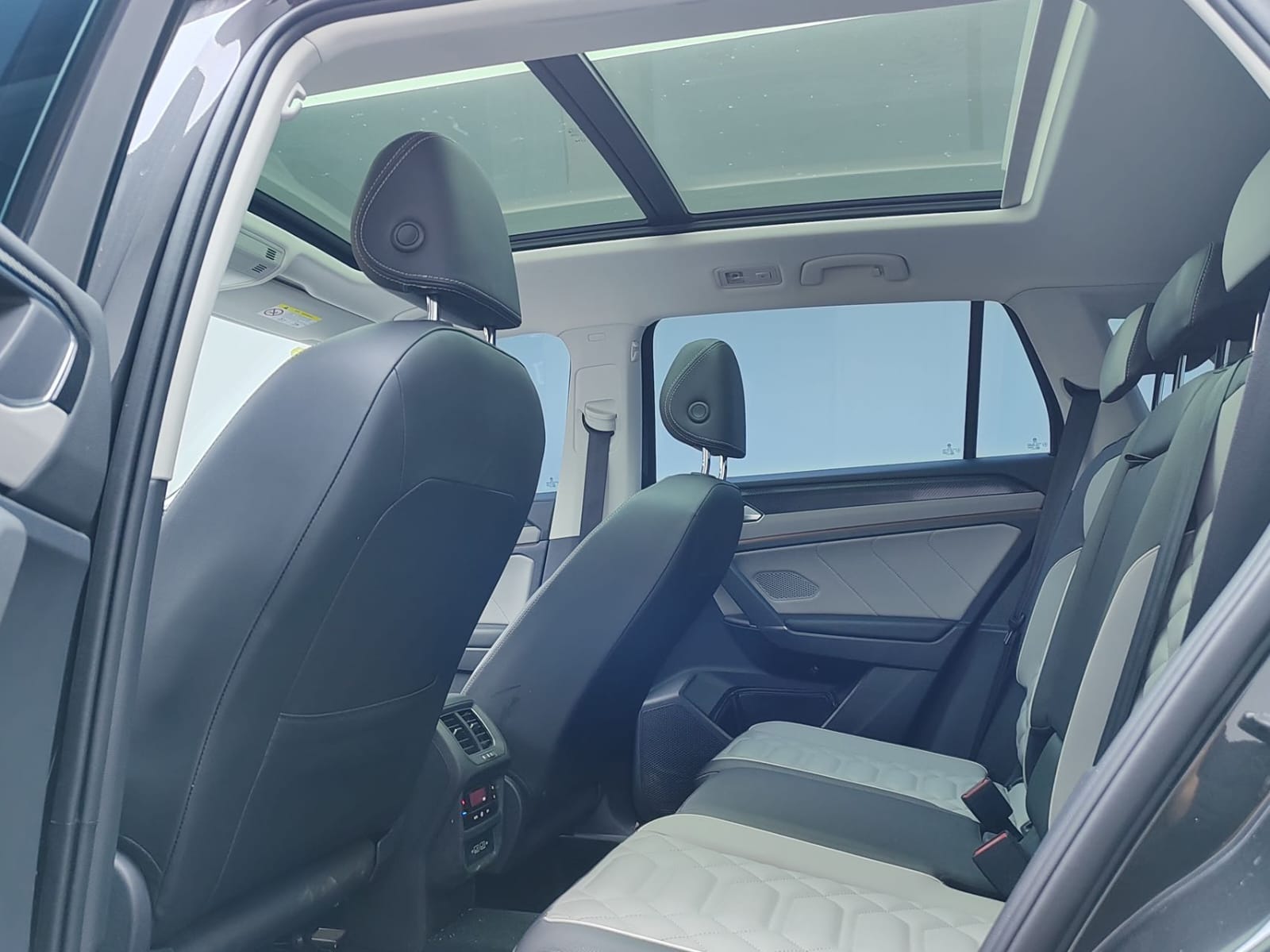 Volkswagen Tayron 280TSI Deluxe Plus Premium Edition
