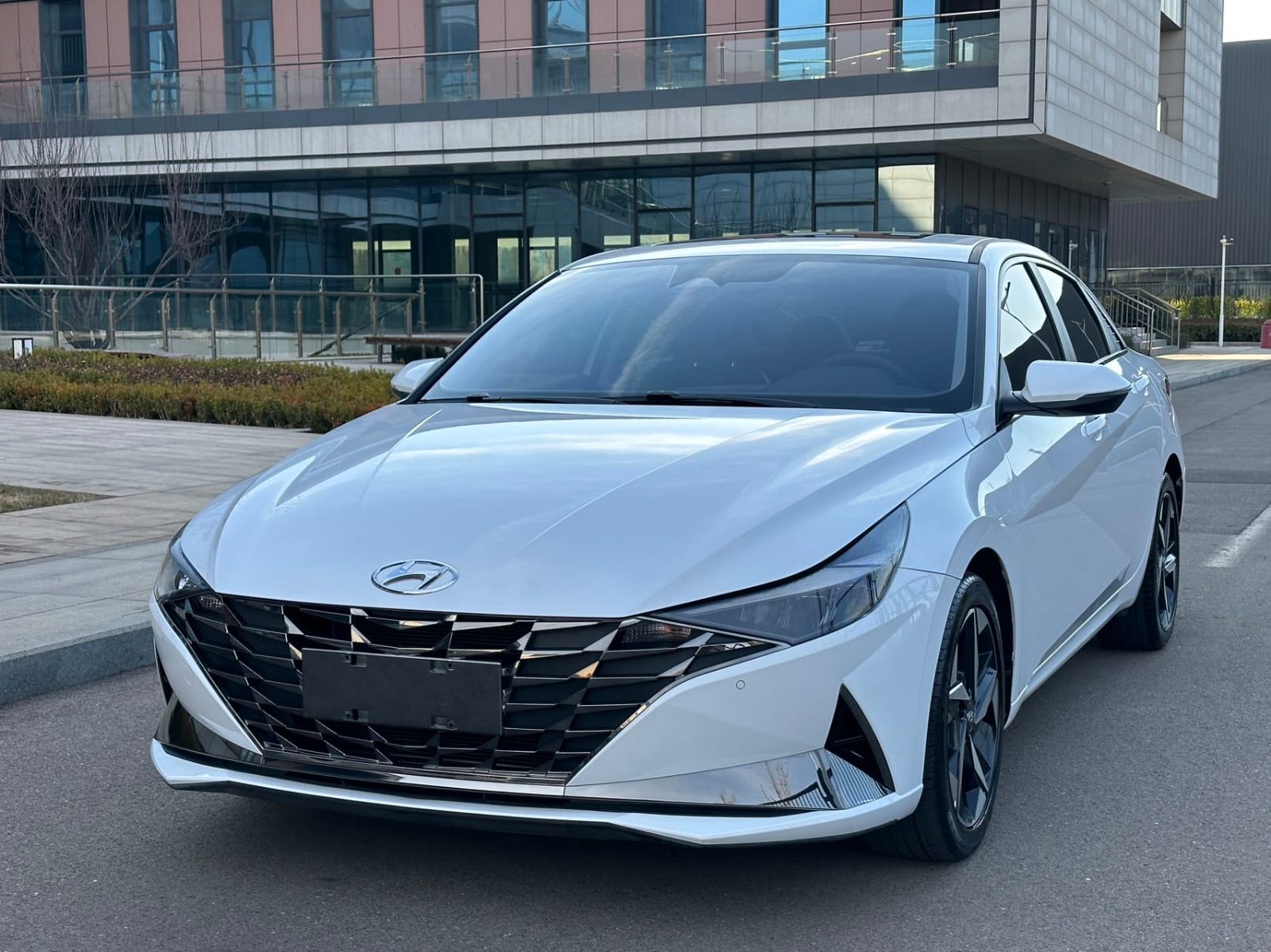 Hyundai Elantra 1.5L CVT Precious Edition