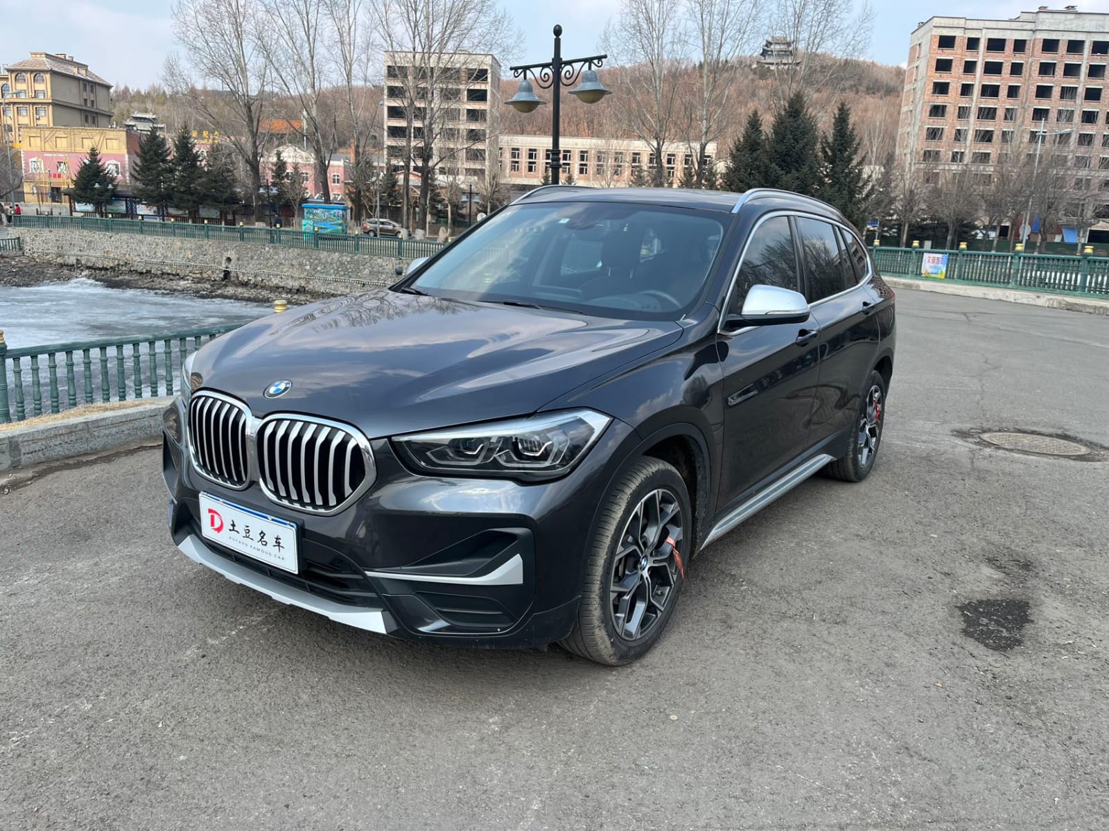 BMW X1 sDrive20Li Модель модного